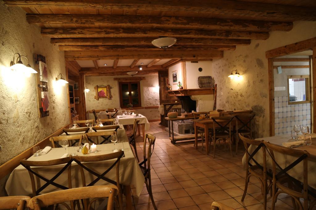 Auberge du Moulin de Léré Vailly Extérieur photo