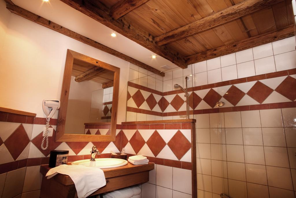 Auberge du Moulin de Léré Vailly Extérieur photo
